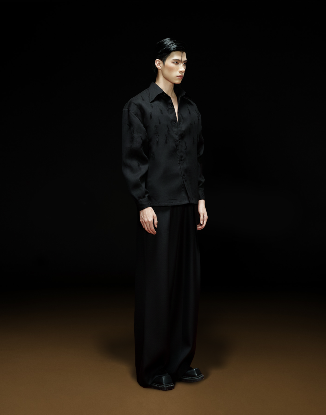 TUNG TRÌNH SHIRT BLACK